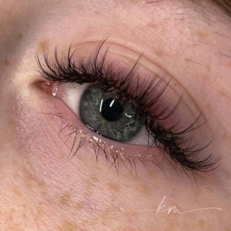 Shadow Lashes